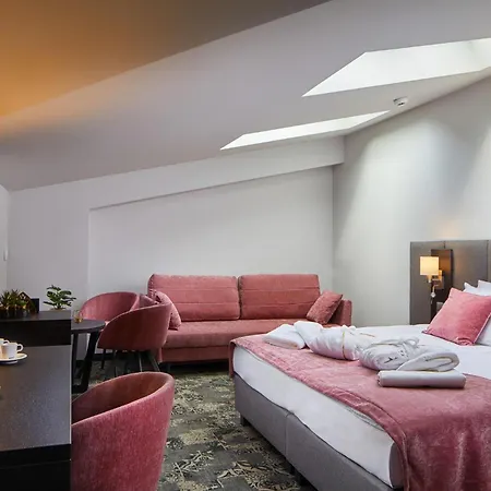 Hotel Estera-3